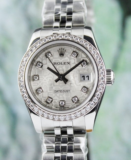 (image for) A ROLEX LADY SIZE OYSTER PERPETUAL DATEJUST / ORIGINAL DIAMOND BEZEL / 179384
